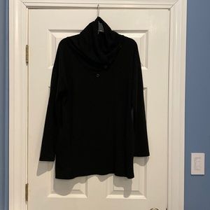 Tunic sweater with button detail and pockets